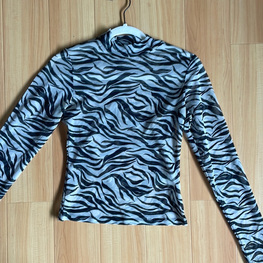 zebra pattern top